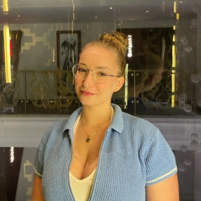 Julia, Babysitter in Leverkusen