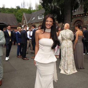 Avin, Babysitter in Langenfeld (Rheinland)