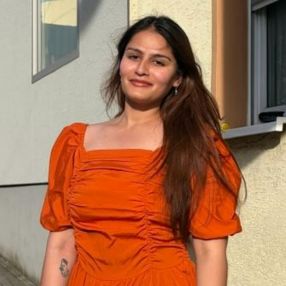 KASHISH, Babysitter in Wiesbaden