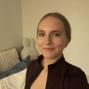 Anna, Babysitter in Großhansdorf