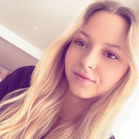 Selina, Babysitter in Kempten (Allgäu)