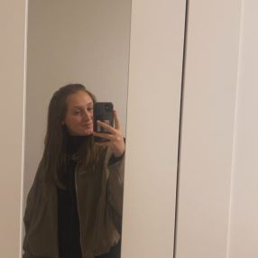 Nele, Babysitter in Schöningen