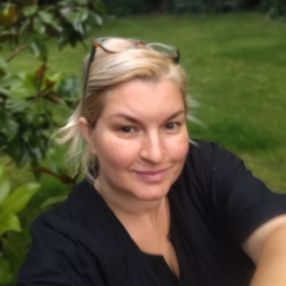 Vlase, Babysitter in Ansbach