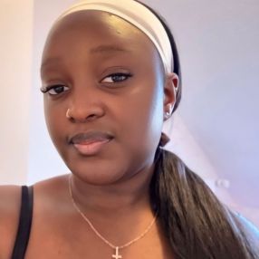 Tawana, Babysitter in Frankfurt am Main