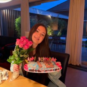Finia, Babysitter in Buxtehude
