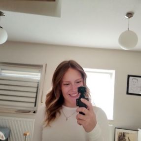 Charlotte, Babysitter in Troisdorf