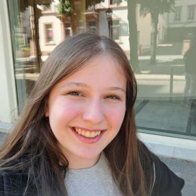 Jolie, Babysitter in Baden-Baden