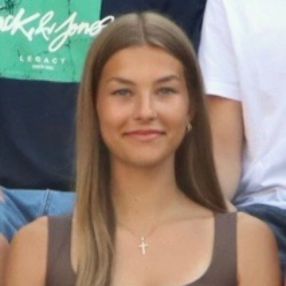 Emily, Babysitter in Bietigheim-Bissingen