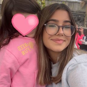 Lia, Babysitter in Meerbusch