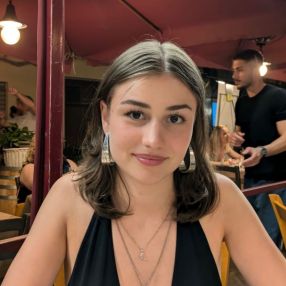 Maira, Babysitter in Aachen