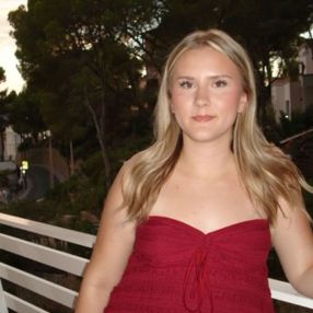 Lenja, Babysitter in Schwerte