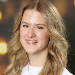 Ayla, Babysitter in Ober-Ramstadt
