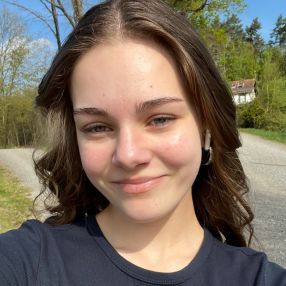 Alicia, Babysitter in Rösrath