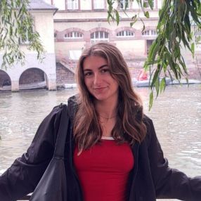 Lucia, Babysitter in Eberbach
