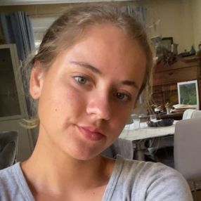 Bente, Babysitter in Wentorf bei Hamburg