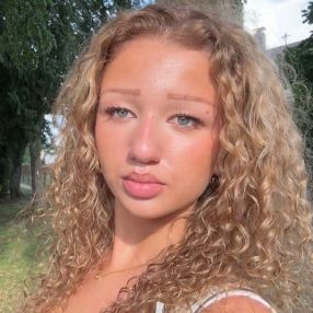 Zoe, Babysitter in Schwabmünchen
