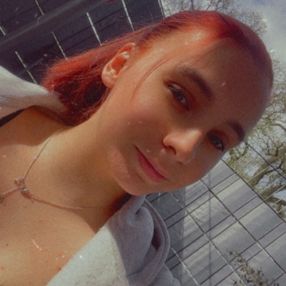Sahra, Babysitter in Würselen