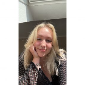 Laura, Babysitter in Wildau