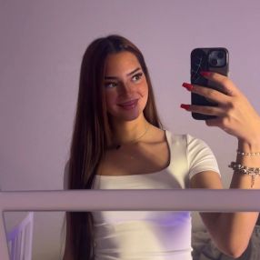Lejlani, Babysitter in Neuss