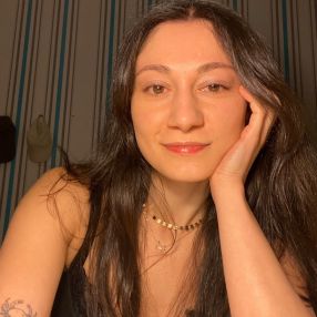 Ecem, Babysitter in Darmstadt
