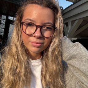 Neele, Babysitter in Vaihingen an der Enz