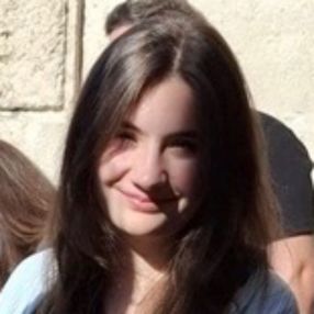 Hannah, Babysitter in Emden