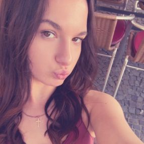 Eva, Babysitter in Siegburg