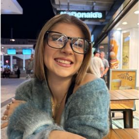Ruby, Babysitter in Gütersloh