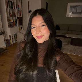 Laura, Babysitter in Wiesbaden