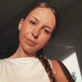 Selina, Babysitter in Homburg