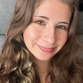 Julia, Babysitter in Wunstorf