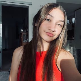 Kiara, Babysitter in Bornheim