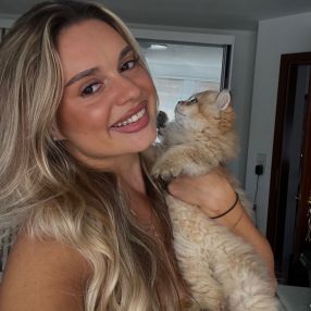 Victorija, Babysitter in Syke