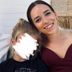 Ella, Babysitter in Reinbek