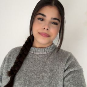 Azra, Babysitter in Dietzenbach