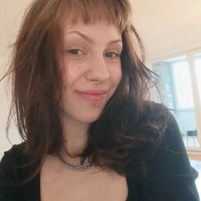 Adéla, Babysitter in Bad Wimpfen