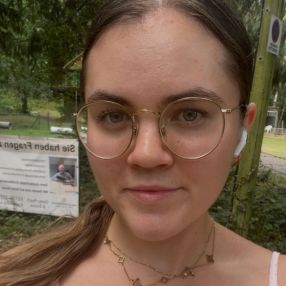 Kim, Babysitter in Brüggen