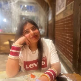 Navya, Babysitter in Quakenbrück