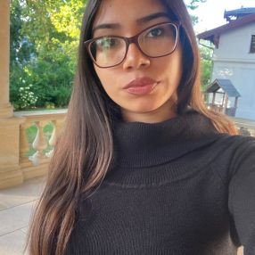 María, Babysitter in München