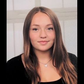 Karlotta, Babysitter in Schenefeld