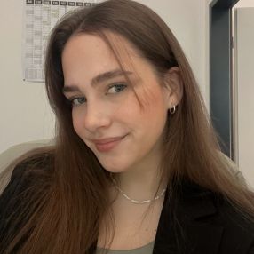 Laura, Babysitter in Mülheim an der Ruhr