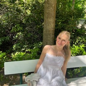 Lilith, Babysitter in Dortmund