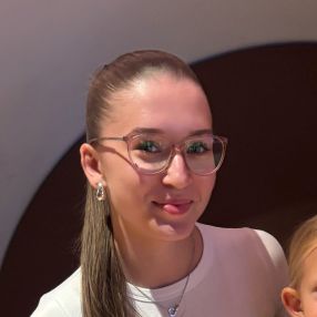 Yasemin, Babysitter in Leverkusen