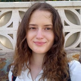 Eva, Babysitter in Oberursel (Taunus)