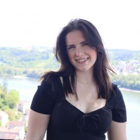 Helena, Babysitter in Freising