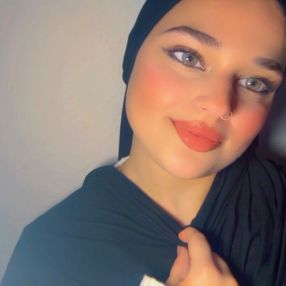 Naya, Babysitter in Rahden