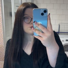 Melina, Babysitter in Loxstedt