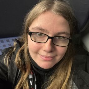 Alice, Babysitter in Leverkusen