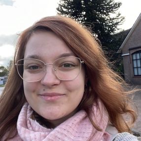 Julia, Babysitter in Moormerland
