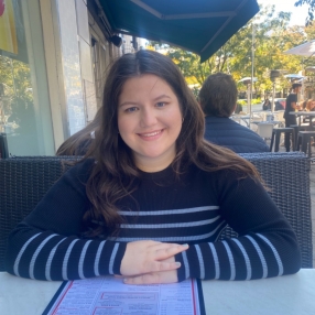 Ayşe Dua, Babysitter in Ratingen